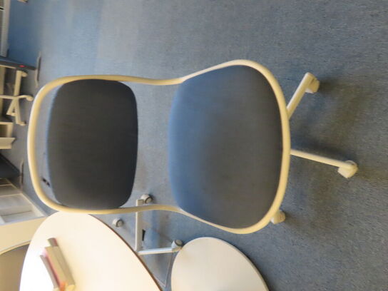 Bord inkl. 4 stk. Stole