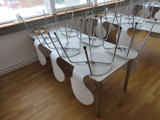 5 stk. Borde & 33 stk. Stole