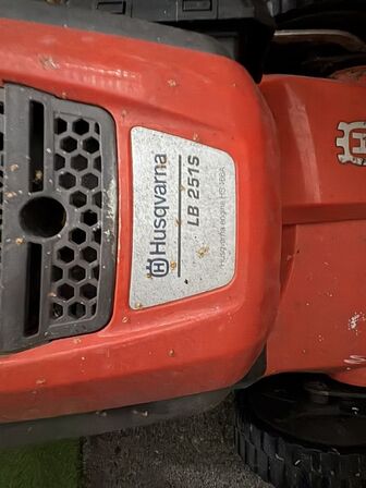 Plæneklipper HUSQVARNA LB251S