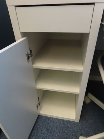 2 stk. Borde & 2 stk. Stole