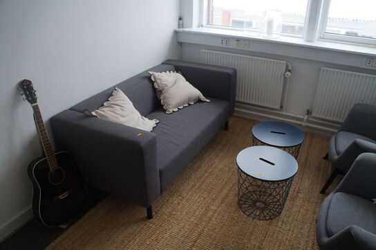 2 stk. Stole, sofa, m.v.