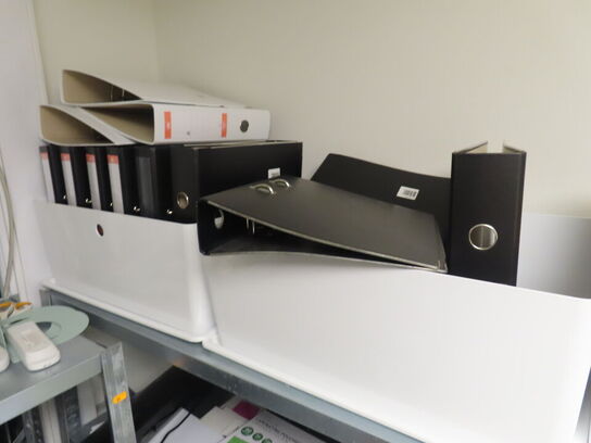 3 stk. Lagerreoler inkl. Indhold