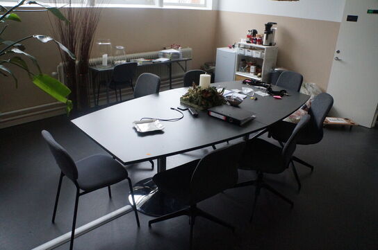 Konferencebord inkl. 7 stk. Stole