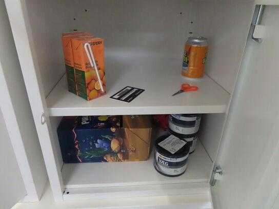 Reolsystem med indhold IKEA