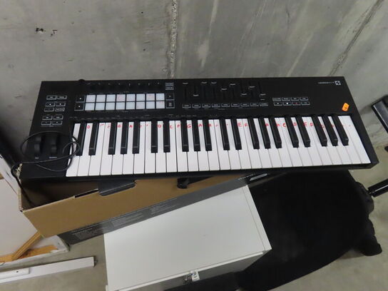 Keyboard LAUNCHKEY49