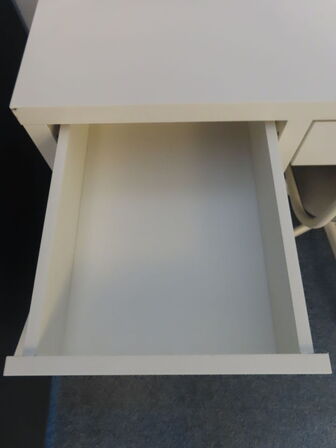 2 stk. Borde & 2 stk. Stole