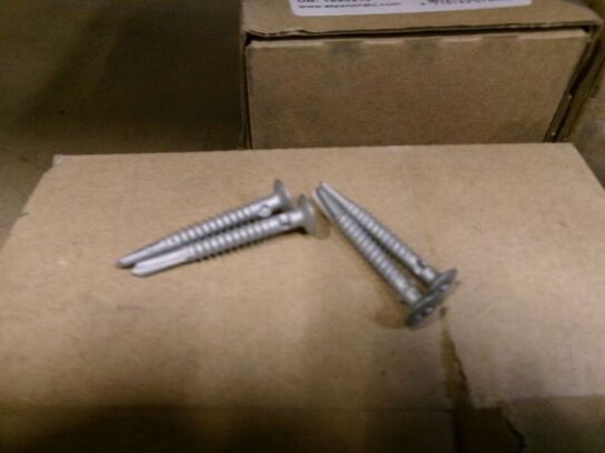 4 ks skruer, windpanel