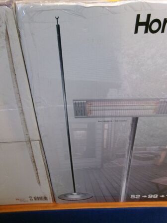 2 stk. gulvstandere til terrassevarmer