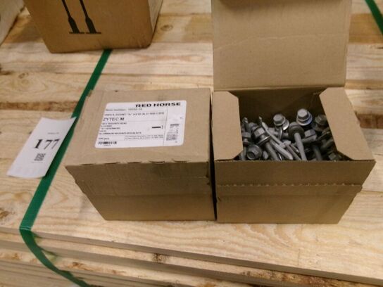 200 stk. selvskærende skruer