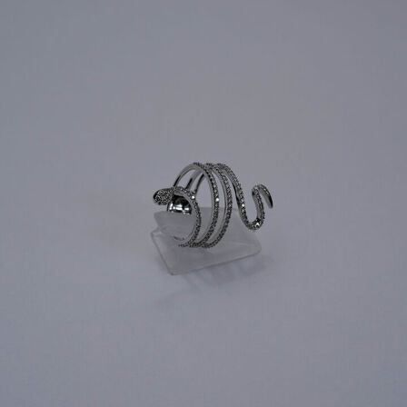 Slangering af 14 kt. hvidguld prydet med brillantslebne diamanter