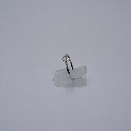 Diamantring af 9 kt. hvidguld prydet med mindre brillantslebne diamanter, samlet ca. 0.11 ct.