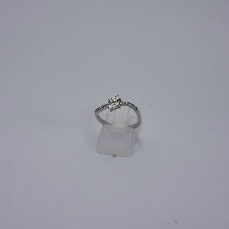 Brillantring af 9 kt. guld