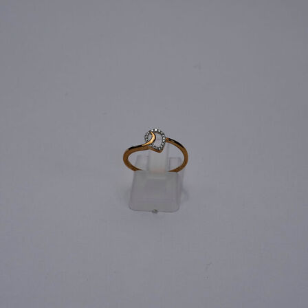 Diamantring af 9 kt. guld prydet med brillantslebne diamanter, samlet ca 0.07 ct.