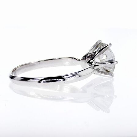 2,01 ct. NATURLIG diamant og 14 kt. hvidguldring. GCI