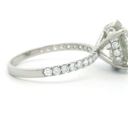 5,28 ct Platinring med stor laboratorieskabt diamant. IGI.