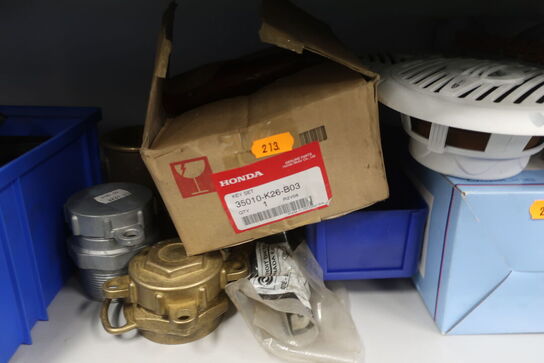 Hylde med div. varelager