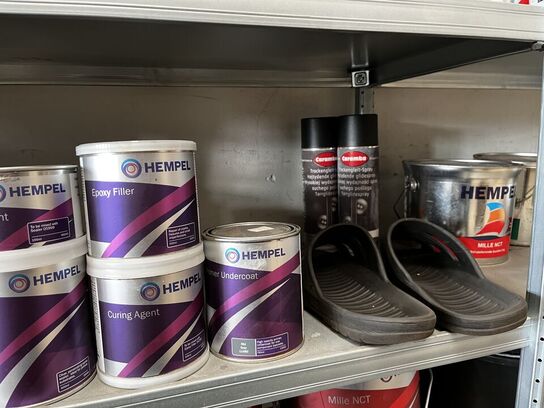 Hylde med div. Plejemidler HEMPEL m.fl.