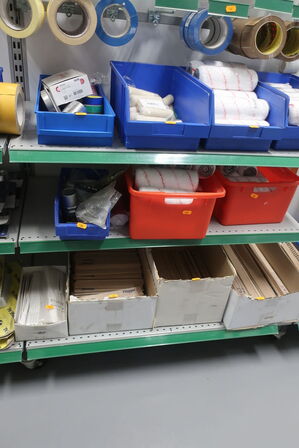 Div. Rørepinde samt malerruller