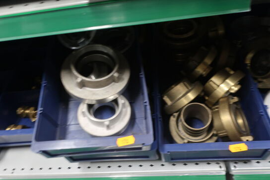 Hylde med div. Fittings