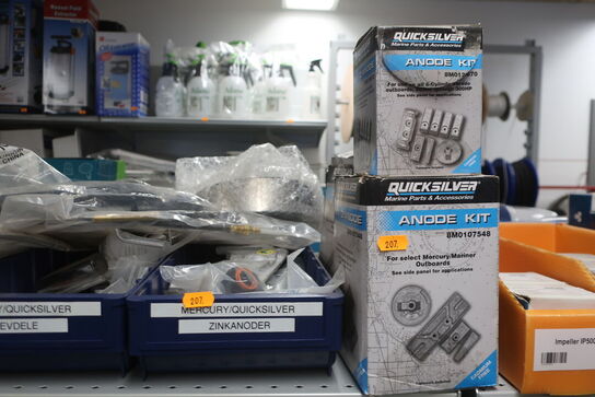 Hylde med div. varelager