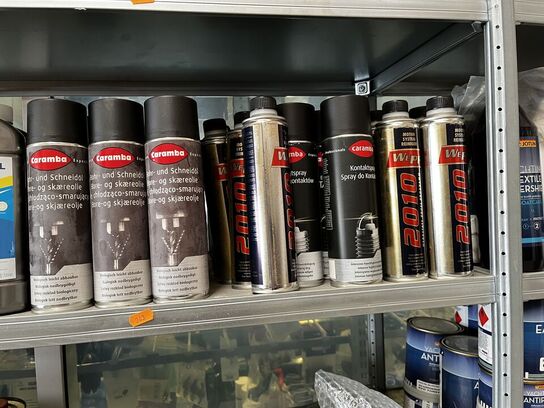 Hylde med div. Plejemidler HEMPEL m.fl.