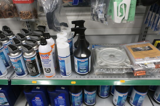 Hylde med div. Plejemidler LIQUI MOLY m.fl.