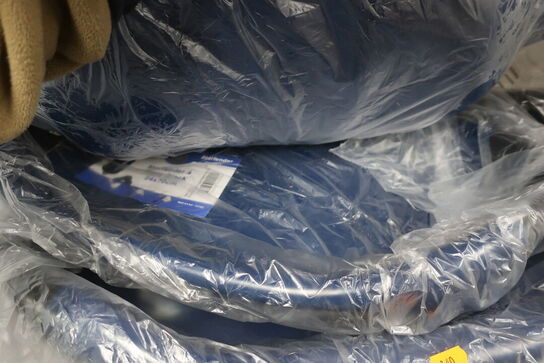 Hylde med div. varelager