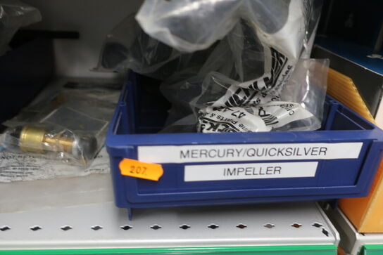 Hylde med div. varelager