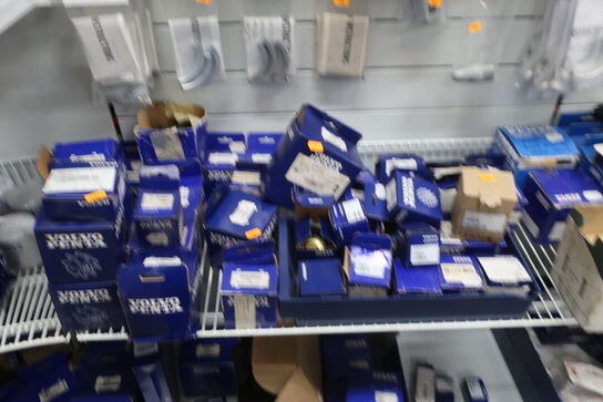 Hylde med div. Varelager VOLVO PENTA m.fl.