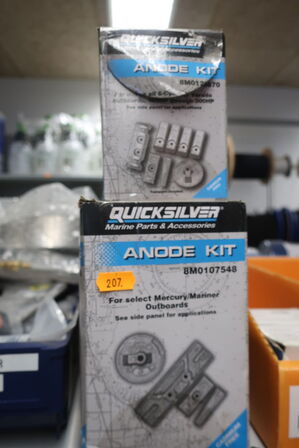 Hylde med div. varelager