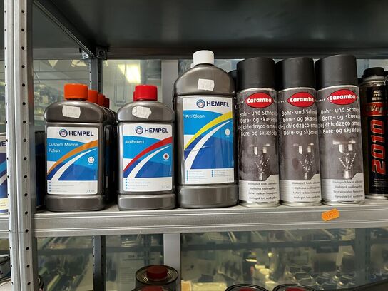 Hylde med div. Plejemidler HEMPEL m.fl.