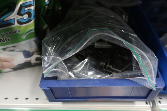 Hylde med div. Plejemidler TOTAL CLEAN