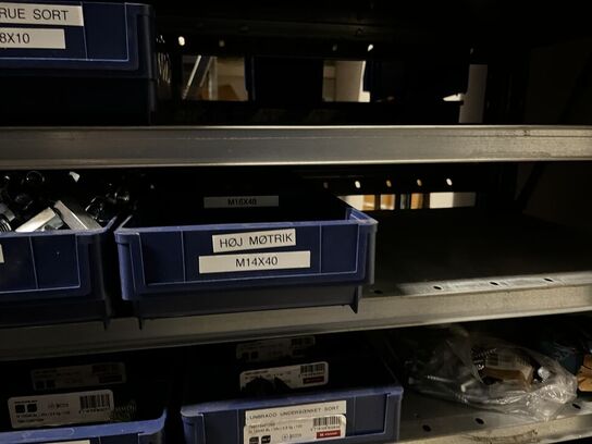 Indhold på 1 fag lagerreol