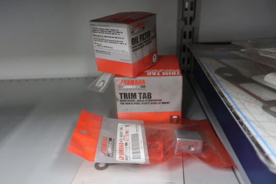 Hylde med div. varelager