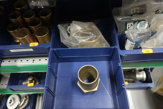 Hylde med div. Fittings