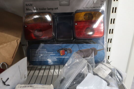 Hylde med div. varelager