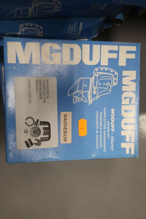 8 kasser varelager MGDUFF