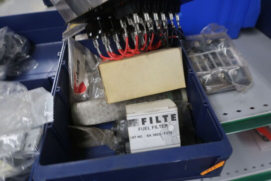 Hylde med div. varelager