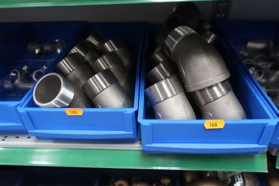 Hylde med div. Fittings