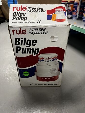 Pumpe RULE 3700