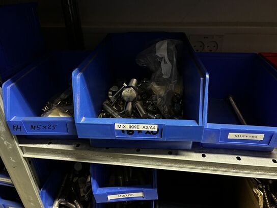 Indhold på 1 fag lagerreol