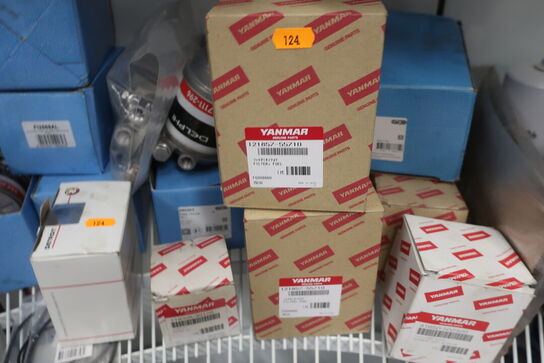 Hylde med div. varelager