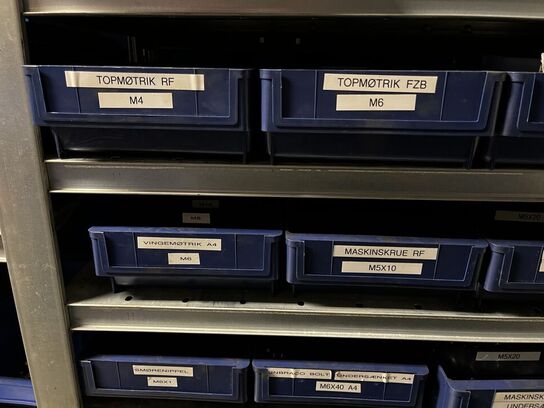 Indhold på 1 fag lagerreol