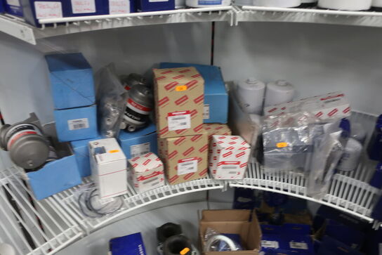 Hylde med div. varelager