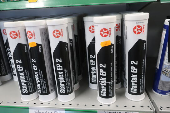 Hylde med div. Plejemidler TEXACO m.fl.