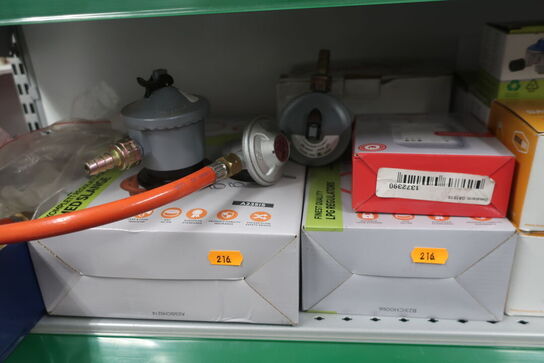 Hylde med div. varelager