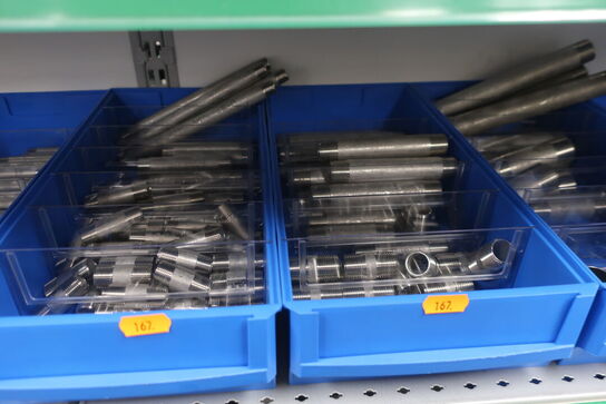 Hylde med div. Fittings