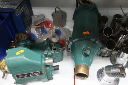 Hylde med div. varelager