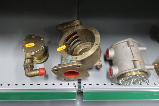 Hylde med div. varelager