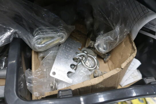 Hylde med div. varelager